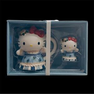 *NEW* Hello Kitty Ceramic Mug and Figurine Set